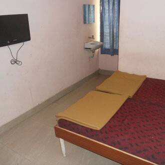 Shirdi Lodge, Hyderabad 4